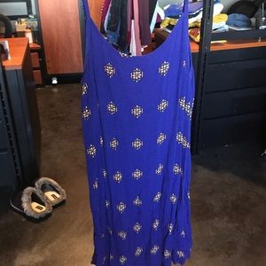 blue patterned dress